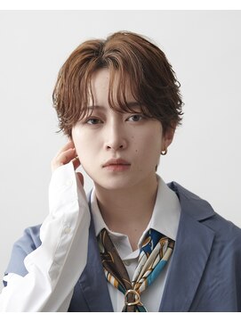 オーシャントーキョー 渋谷神南(OCEAN TOKYO) 韓国ヘアカルマパーマカルマバングセンターパート黒髪ウルフ