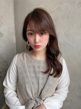 プラチナ(PLATINA) くびれヘア/韓国/透け感/くすみカラー/ロング/ベージュカラー