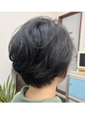 バッサリショートカット