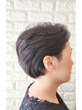 松本平太郎美容室 国立店 耳かけショートレイヤー×イノアカラー