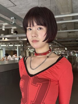 リム(LIM) ミディアムからの大変身。大人に似合う“くびれボブ″