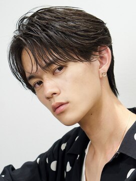 オーシャントーキョーオーバー 渋谷(OCEAN TOKYO OVER) マッシュセンターパートツーブロックフェザーパーマニュアンス