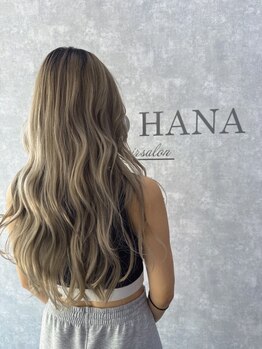 ハイライトでコントラストをつけた極細ハイライトが人気◎ご相談クーポンもあり！理想の仕上がりに♪