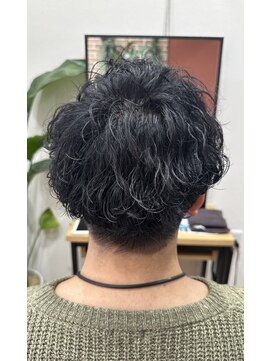 ピリナ(Pilina) メンズ　パーマスタイル【門前仲町/越中島/月島/髪質改善】