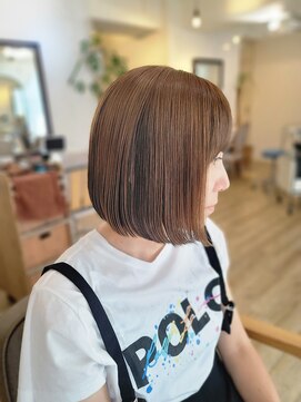 アバント(avant) ブリーチ無しデザインカラーでつくる艶感ボブ