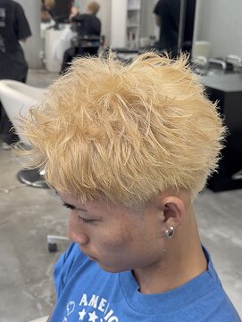エデアンホンテン メンズサロン(EDEAN 本店 （旧：EDEAN 上通）) 熊本メンズカット スパイキーショート 抜きっぱなしブロンド