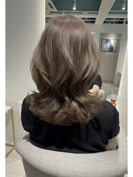 マインバイアフロートギンザ(MYNE by AFLOAT GINZA) レイヤーカットヘア