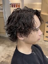 アイトーキョーリタ 渋谷(AI TOKYO Rita)&nbsp;サーフカールルーズパーマアクティブショートフェザーパーマ眉毛