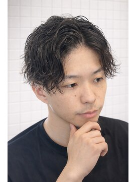 ゼロスバーバー(0's BARBER SHOP) ツイストスパイラル/メンズパーマ/マッシュ/ビジネス/ツイスパ