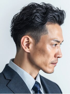 ヘアーモードキクチ 日本橋三越前店 30代40代｜セットが楽なセンターパート