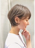 大人かわいいデザインカラーローライトショート