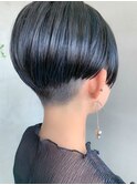 刈り上げ、ハンサムショート、ネイビー、ローライト