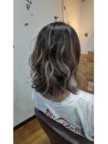 ヘアデザイン ヴォワール(hair & design voir) メッシュカラー×おすぎ