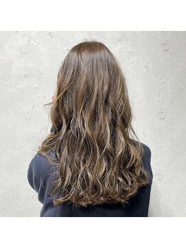 サーカス(circus) 切りっぱなしヘア