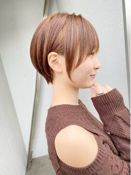 シェノン サントル(CHAINON CENTRE) 外ハネボブ/セクションカラー/ペールベージュ[梅田/茶屋町]