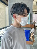 イロプラスソイ(iro + soi)&nbsp;▲春大人気！好感度ヘア、センターパート×ツーブロックマッシュ