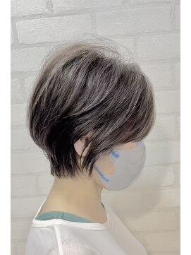 サウンドブイ(sound V) くびれショート×透明感ハイライト