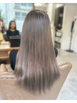 フツーロ 栄(FUTURO) プルエクステ