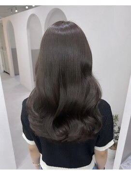 ジーナ 渋谷神南(Zina) Shion 『女性らしさ抜群ラベンダーグレージュ』