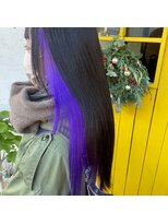 モグ(mog)&nbsp;【大人女子◎】綺麗な地毛を活かしたパープルインナーカラー