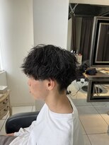 アイズ 海老名(AIZU)&nbsp;緩めツイストスパイラルパーマ　アイロン風パーマ　メンズパーマ