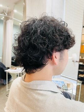 コル(Cor) ウルフカット×波巻きパーマミックス