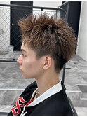 ブラウンスパイキーショートパーマ
