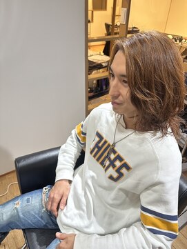 モーダアッカ(moda acca) ミディアムパーマ