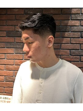 フリークバーバーショップ 河原町三条店(FREAK BARBER SHOP) 王道七三サイドパート生え癖改善アイロンパーマラフカール