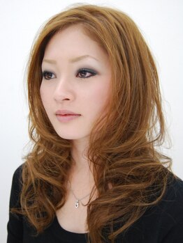 あなたの髪に寄り添う丁寧なカウンセリングで、艶やかで自分らしいヘアスタイルを見つけましょう！