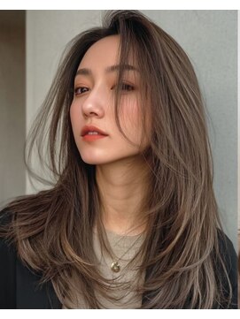 表参道駅/レイヤーカット/ボブ/ダブルカラー/髪質改善/縮毛矯正