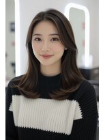 エルサ(Elsa)&nbsp;EIsa元町・三宮】大人っぽミディアムくびれレイヤー