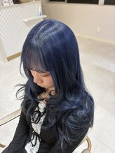 ルシエバイファブリック(Lucie by fabrique)&nbsp;深みと透明感を両立したネイビーブルーカラー