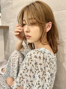 ピアーネ(PIANE) ヌーディーベージュ/長めバング/色っぽミディ