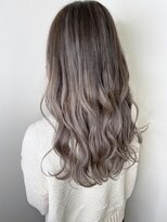 ルチェア ヘア(Lucea Hair) ホワイト系グレージュ