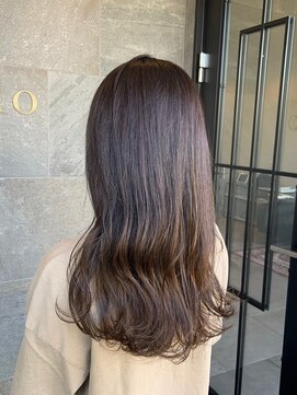 メゾン アヴァロ(Maison Avallo) #アッシュブラウン #ゆるふわロング