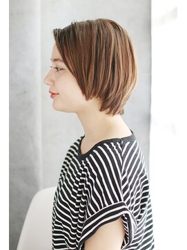 シュシュット(chouchoute) 吉祥寺3分/透明感セクションカラー外ハネボブペールベージュ/095