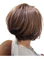 アイズ(aiz)&nbsp;上品な大人可愛いショートボブ♪