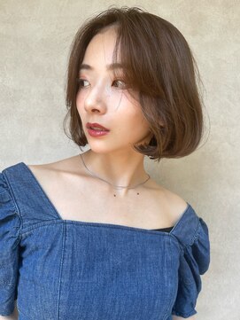 メゾンドイギー(MAISON de IGGY) イメチェンフェミニン薄めバング小顔カットグレーベージュ