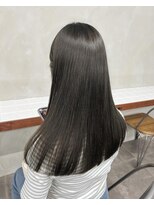 ニコ トウキョウ 渋谷(nico TOKYO)&nbsp;レイヤーカット/顔まわりカット/透明感/オリーブベージュ/渋谷