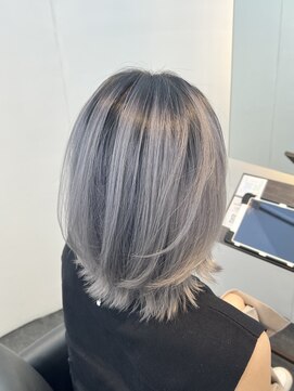 ナインバイトゥルース(9 NINE by truth) シャドールーツ