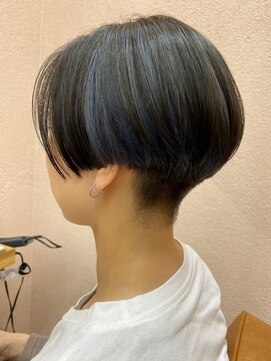 トリコ 柏(tricot) 刈り上げ女子