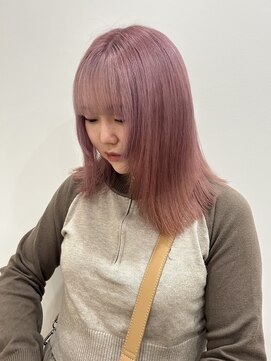 ゼストララ(ZEST Lara) ピンクカラー【斎藤百花】