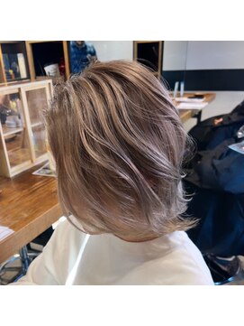 エフパレードシーサイド(F.PARADE seaside) 外国人風カラー