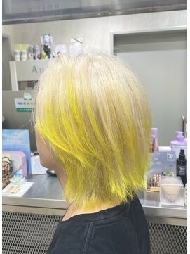 カラット 堺東(CARAT) ホワイトカラーイエローデザイン/ルーツデザインカラー