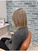 ハイトーンベージュ