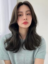 リス バイ ソヨン(Lis by SOYON)&nbsp;デザインカラー/ニュアンスパーマ/レイヤーカット/アッシュ