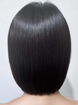 ルネラトーキョー(RUNERA TOKYO) 髪質改善トリートメントで収まるボブ