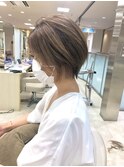30代、40代、50代ショートカット/後頭部の丸み/襟足の収まり