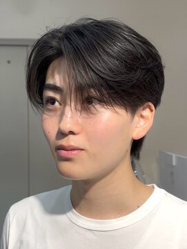 ノラキチジョウジ(NORA KICHIJOJI) 黒髪センターパートパーマコンマバングツーブロックワックスなし